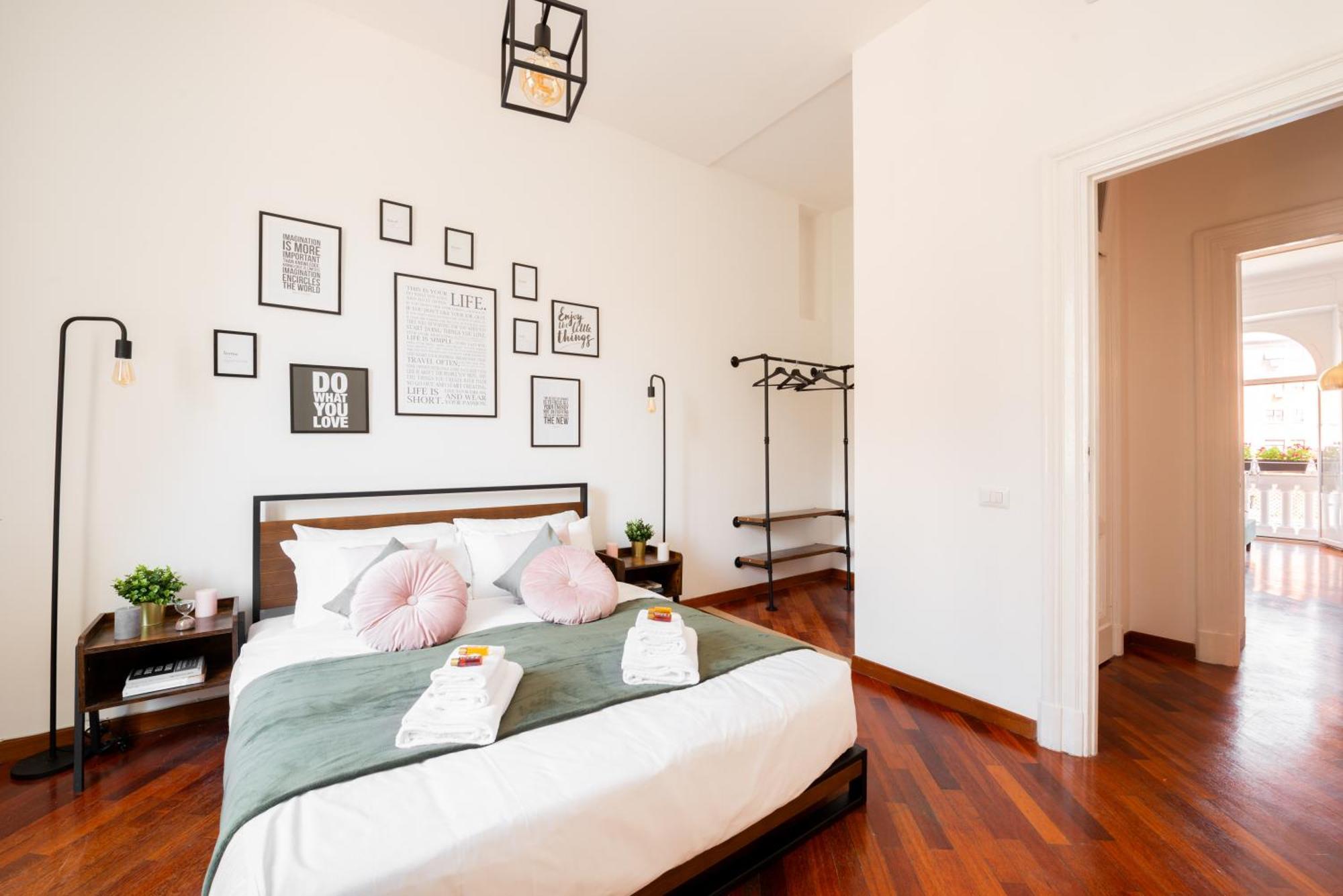 Piacentino Homes San Giovanni Apartment Рим Екстер'єр фото
