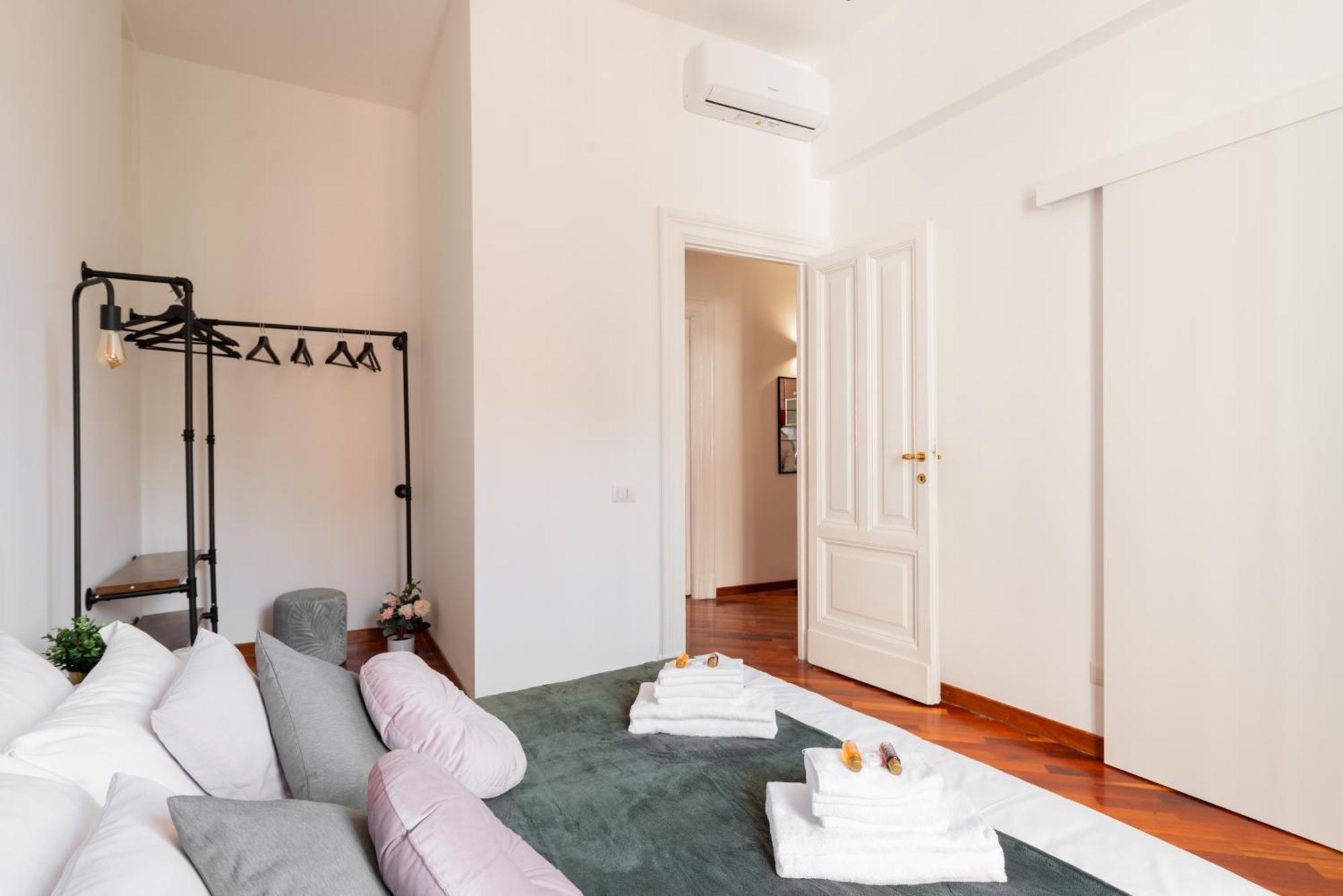 Piacentino Homes San Giovanni Apartment Рим Екстер'єр фото